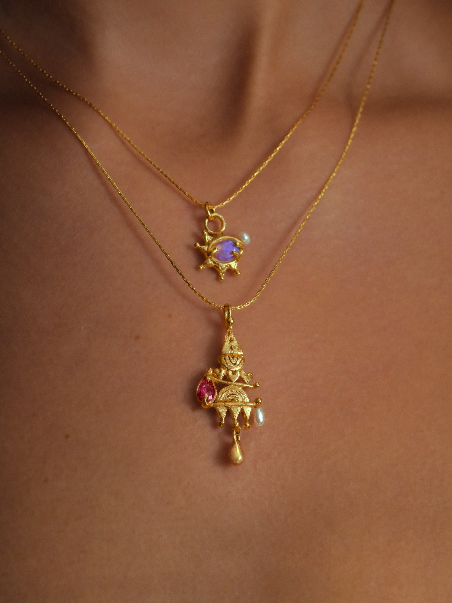 The Dada Clown Chain