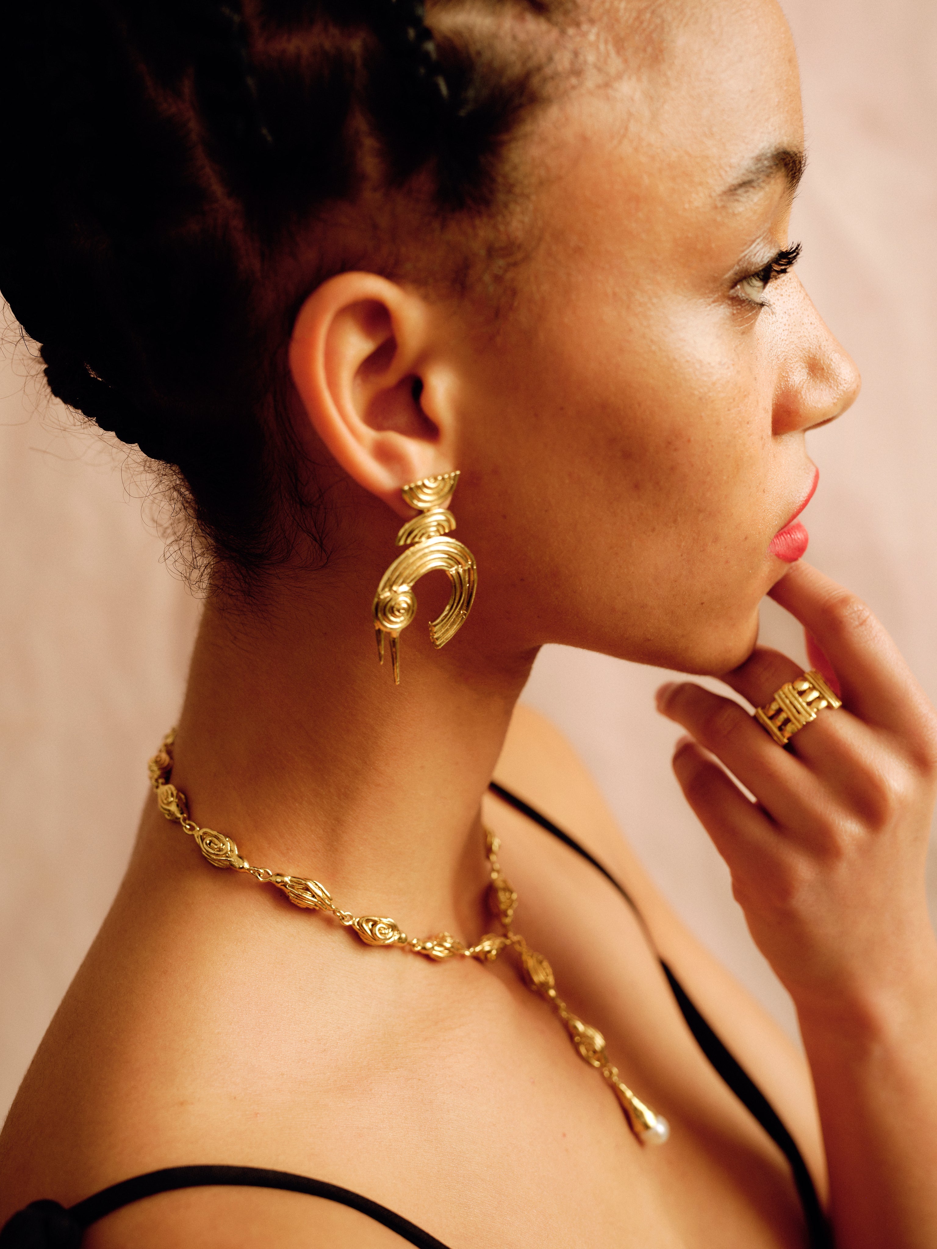 The Tangled Fantasy Choker