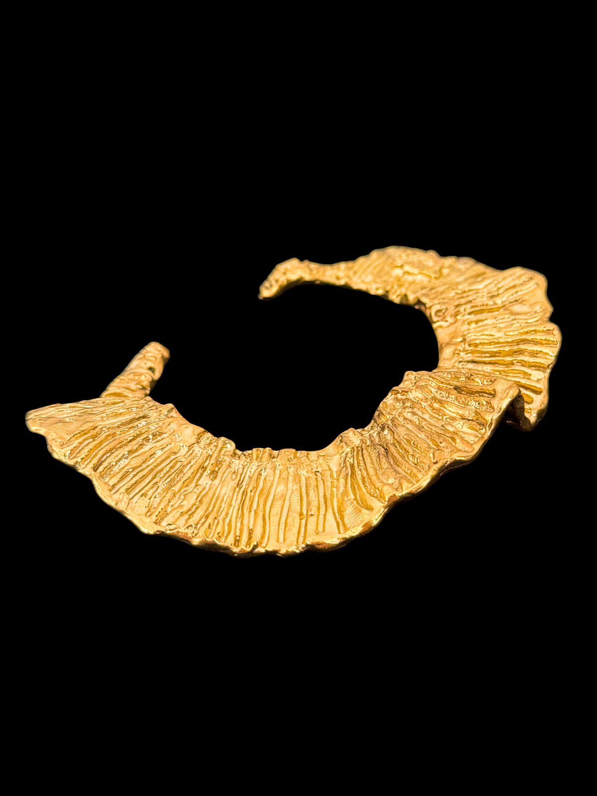 The Petite Ruffle Cuff